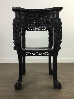 Lot 1077 - A LARGE 18TH CENTURY CHINESE PADOUK WOOD STAND