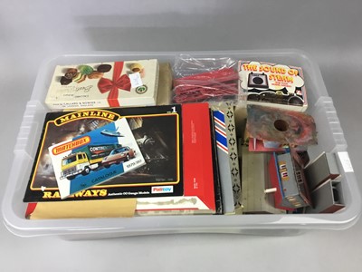 Lot 408 - A LIMA GOLDEN SERIES TRAIN SET AND OTHER ITEMS