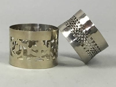 Lot 418 - A LOT OF PLATED ITEMS INCLUDING NAPKIN RINGS