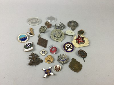 Lot 240A - A COLLECTION OF BADGES, BUTTONS AND COINS