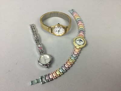 Lot 521 - A LOT OF VARIOUS JEWELLERY AND WATCHES