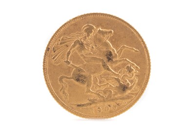 Lot 90 - AN EDWARD VII GOLD SOVEREIGN DATED 1905