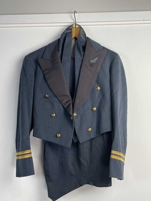 Lot 29 - POST-WAR RAF PARACHUTE REGIMENT DRESS UNIFORMS