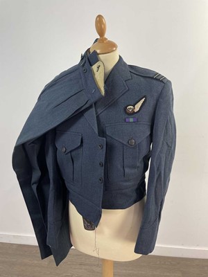 Lot 29 - POST-WAR RAF PARACHUTE REGIMENT DRESS UNIFORMS