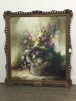 Lot 61 - A FLORAL STILL LIFE OIL