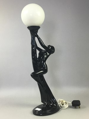 Lot 69 - AN ART DECO STYLE TABLE LAMP WITH GLOBULAR SHADE