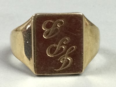 Lot 1 - THREE NINE CARAT GOLD SIGNET RINGS