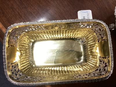 Lot 107 - AN ATTRACTIVE  PAIR OF GEORGE III SILVER SERVING DISHES
