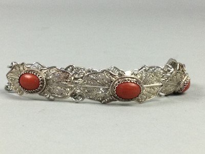 Lot 145 - A COLLECTION OF RINGS AND A BRACELET