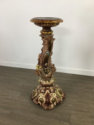 Lot 177 - A VICTORIAN CERAMIC PLANT STAND