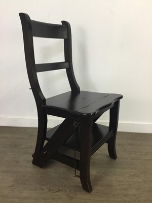 Lot 180 - A REPRODUCTION METAMORPHIC LIBRARY CHAIR/LADDER