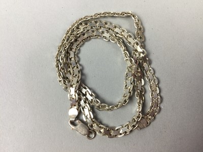 Lot 193 - A SILVER NECKLACE, ALONG WITH OTHER SILVER AND SILVER PLATED ITEMS