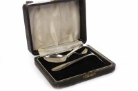 Lot 563 - SMALL GROUP OF SILVER including a spoon and...