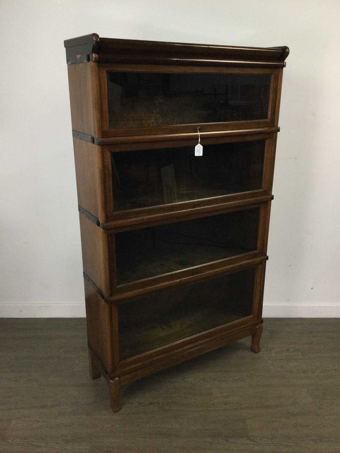Lot 279 A GLOBE WERNICKE SECTIONAL BOOKCASE