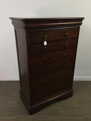 Lot 329 - A WALLIS AND GAMBIER MAHOGANY CHEST