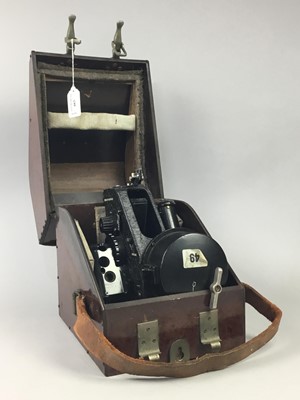 Lot 483 - AN AIR MINISTRY ISSUED BUBBLE SEXTANT