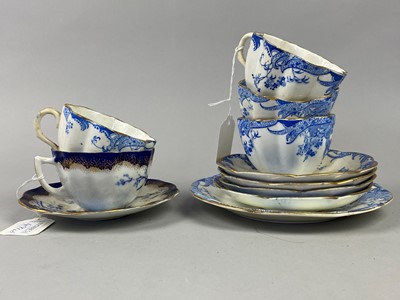 Lot 491 - A HAMMERSLEY DRESDEN SPRAYS TRIO AND BLUE AND WHITE TEA WARE