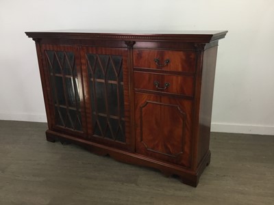 Lot 496 - A REPRODUCTION MAHOGANY CABINET