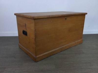 Lot 512 - A PINE BLANKET CHEST