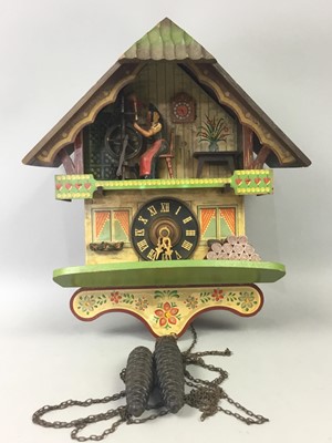 Lot 560 - A 20TH CENTURY CUCKOO CLOCK