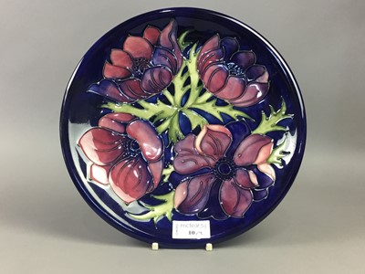 Lot 10 - A MOORCROFT PLATE AND FURTHER ART POTTERY