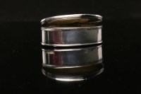 Lot 620 - SILVER SNUFF BOX owned by Cean Tigh...