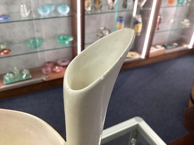 Lot 289 - LUIGI CARRON FOR ALCYONE ITALY,  ART POTTERY VASE