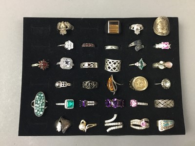 Lot 12 - A LOT OF SILVER RINGS