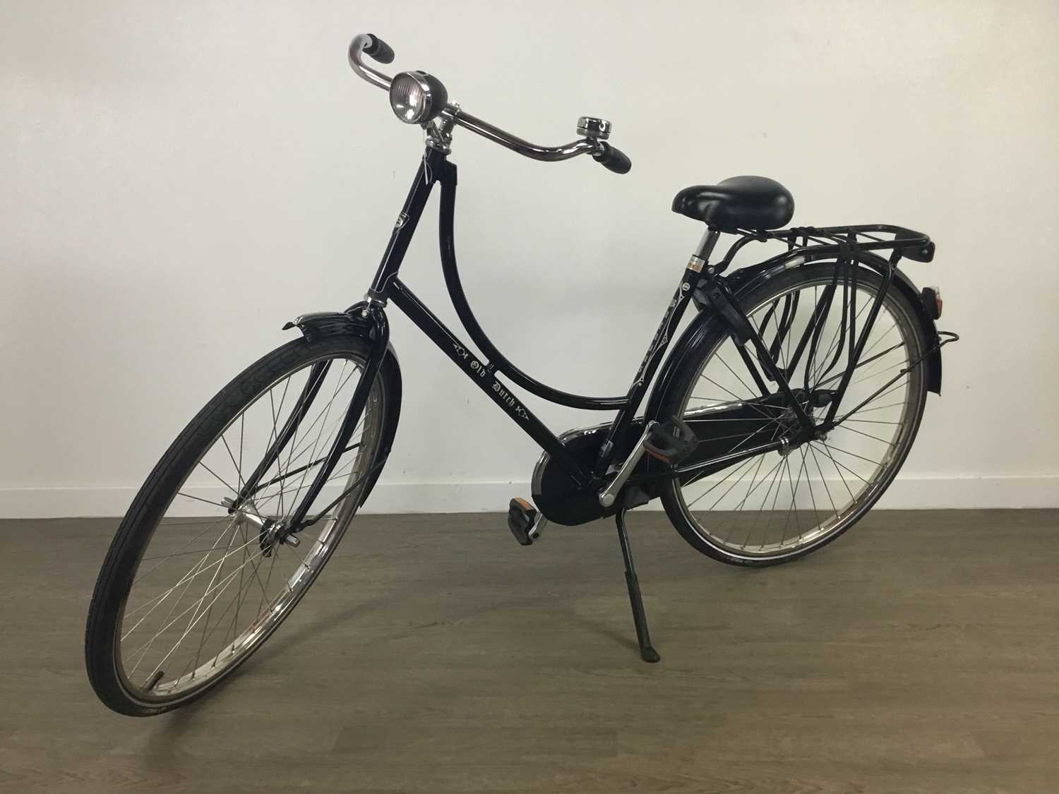 Lot 401 - A BATAVUS ‘OLD DUTCH’ LADY'S BICYCLE