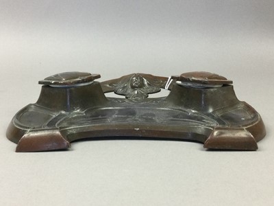 Lot 230 - ART NOUVEAU BRONZED SPELTER DOUBLE INKSTAND