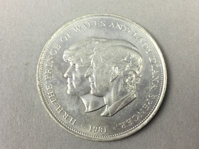 Lot 394 - A GROUP OF WWII MEDALS AND COINS