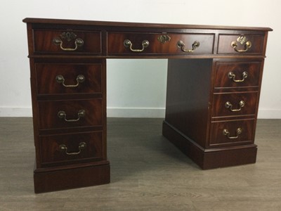Lot 248 - A MAHOGANY KNEEHOLE DESK