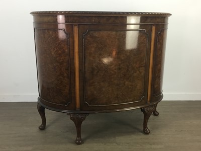 Lot 251 - A WALNUT D-SHAPED LOUNGE COMMODE CABINET