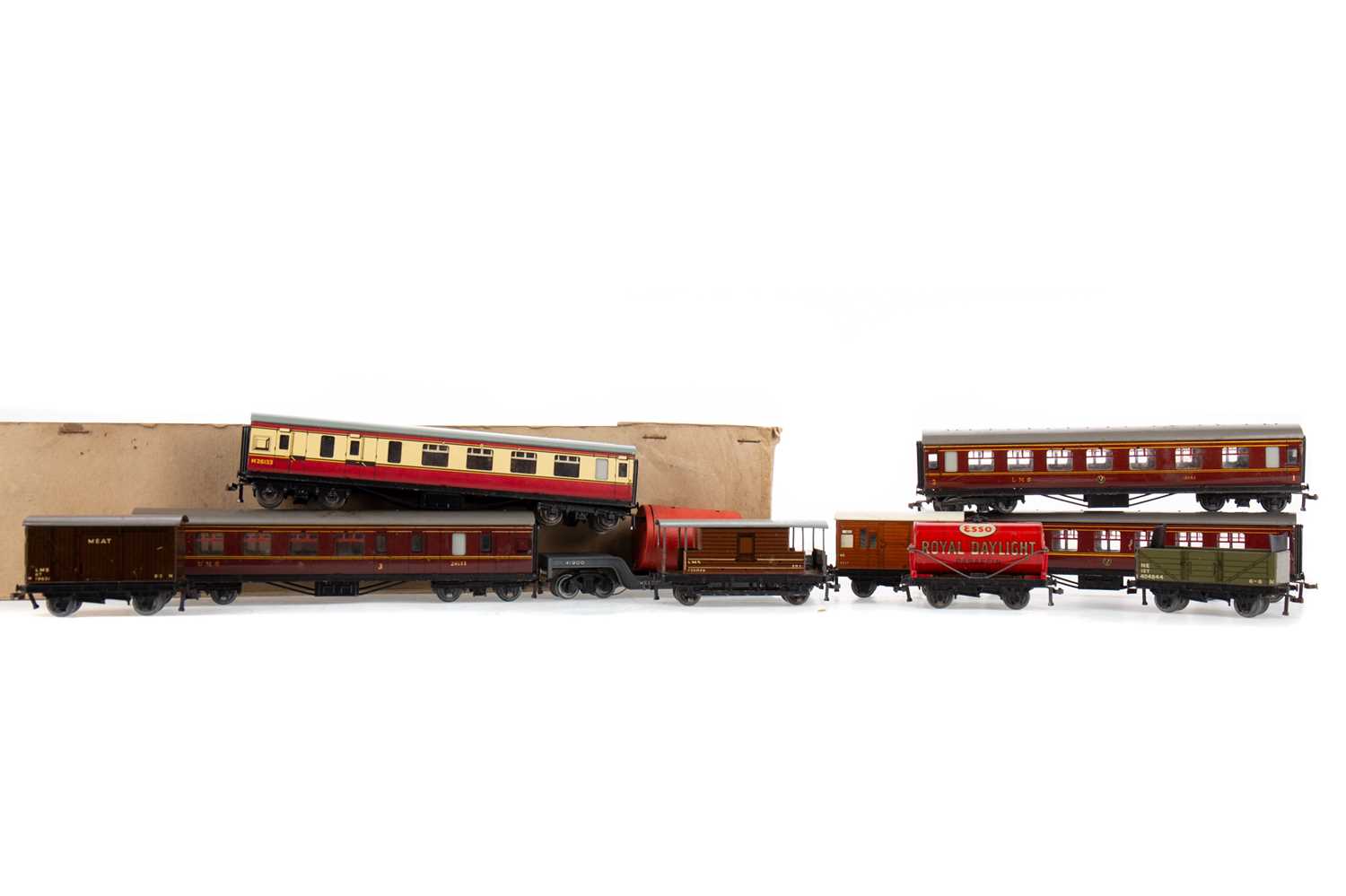 Lot 914 - HORNBY-DUBLO MODEL RAILWAY