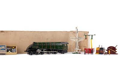Lot 914 - HORNBY-DUBLO MODEL RAILWAY