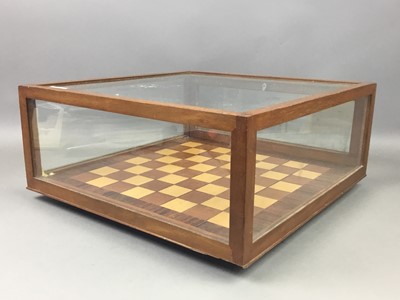 Lot 306 - A CHESS BOARD IN A CASE AND TWO MAHJONG SETS