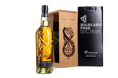 Lot 23 - HIGHLAND PARK 17 YEAR OLD THE LIGHT