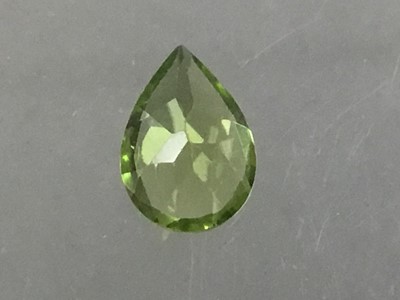 Lot 533 - **A PARCEL OF UNMOUNTED PERIDOTS