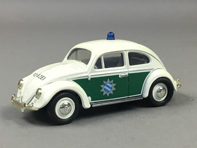 Lot 542 - A LARGE LOT OF DIE-CAST VEHICLES