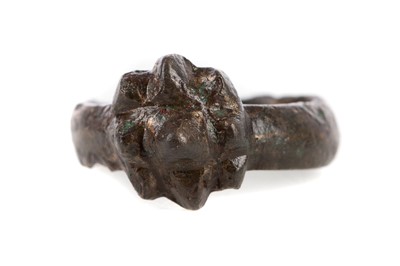 Lot 592 - A BYZANTINE BRONZE RING