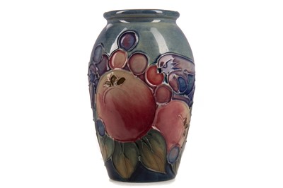 Lot 404 - A CONTEMPORARY MOORCROFT 'BIRDS & BERRIES' PATTERN VASE