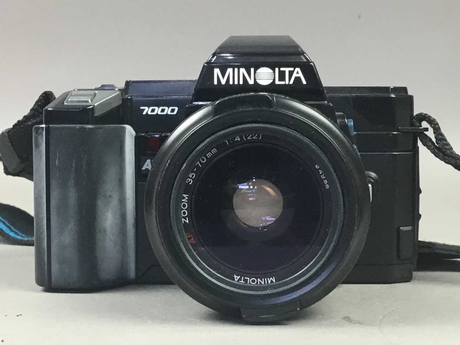 Lot 609 - A MINOLTA 70-210 1:4 ZOOM LENS AND FURTHER CAMERAS AND EQUIPTMENT