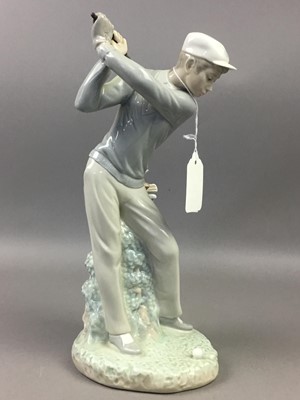 Lot 611 - FOUR LLADRO FIGURES