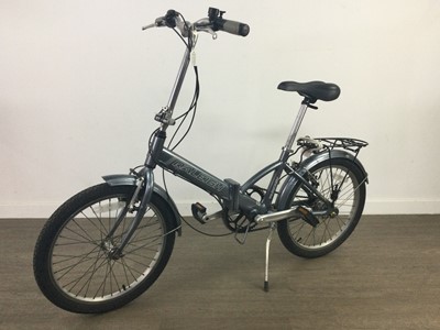 Lot 120A - AN ADULT'S RETRO STYLE RALEIGH FOLDING BIKE