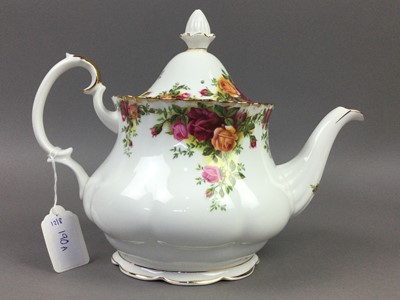 Lot 190A - A ROYAL ALBERT 'OLD COUNTRY ROSES' TEA SERVICE