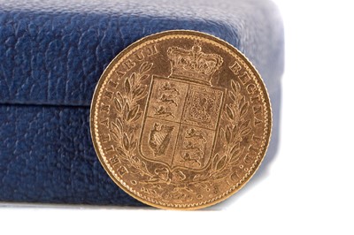 Lot 14 - A VICTORIA GOLD SOVEREIGN DATED 1862