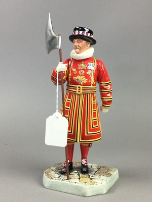 Lot 655 - A ROYAL DOULTON FIGURE OF 'BEEFEATER' AND OTHER CERAMICS