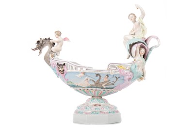 Lot 746 - A PORCELAIN BOWL CENTREPIECE IN THE MANNER OF MEISSEN AND A TURN FIGURAL VASE