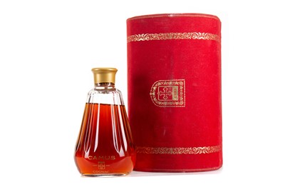 Lot 104 - CAMUS COGNAC IN BACCARAT CRYSTAL DECANTER