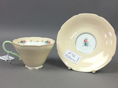 Lot 292 - A PARAGON PART TEA SERVICE